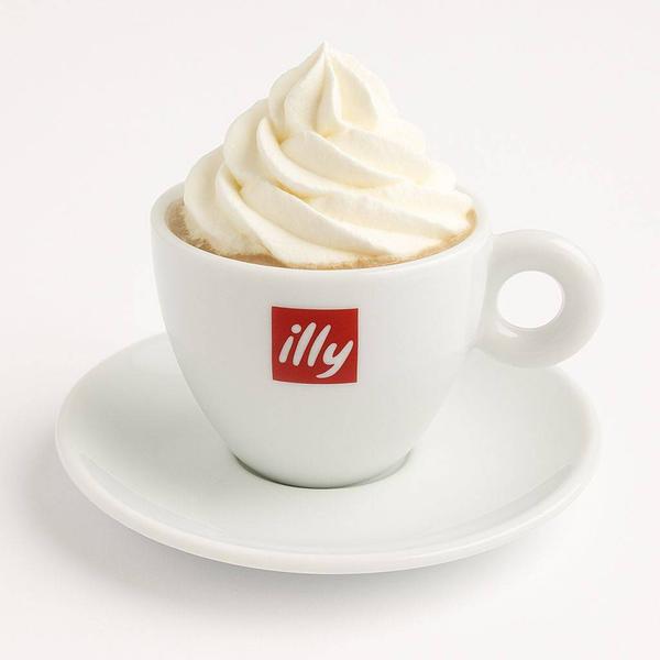 Cafea Illy cu Frișcă